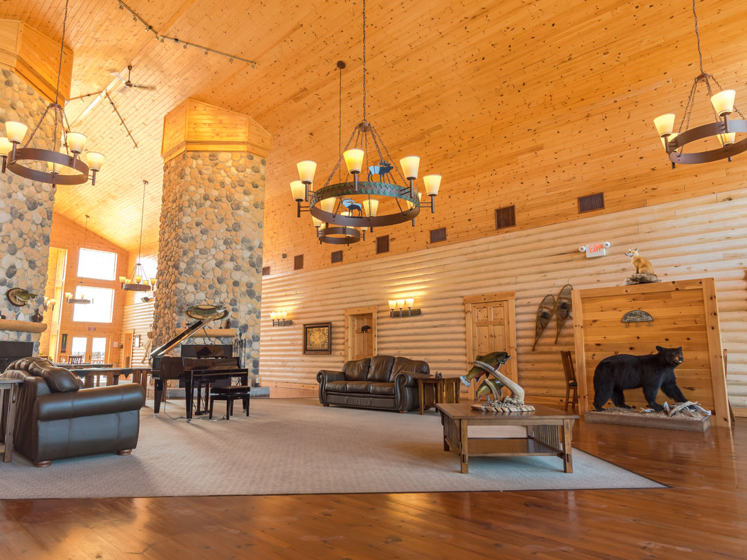 Luxury Accomodations at North Haven Resort on Utik Lake